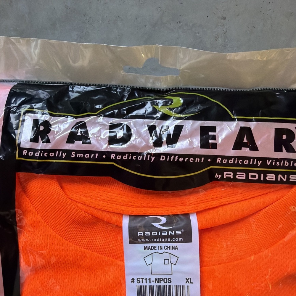 Radians ST11-NPOS-XL Non-Rated Short Sleeve XL Hi-Vis T-Shirt with Max-Dri - Picture 6 of 7